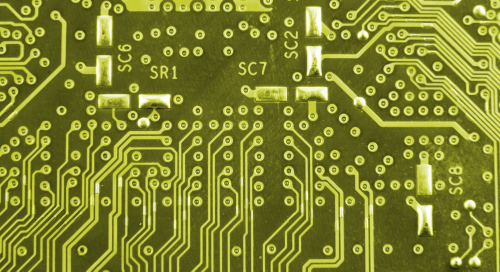 Ligne ruban vs microruban : distinctions et guide de routage