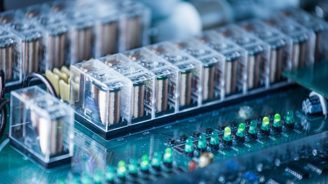 Relays and flyback diodes