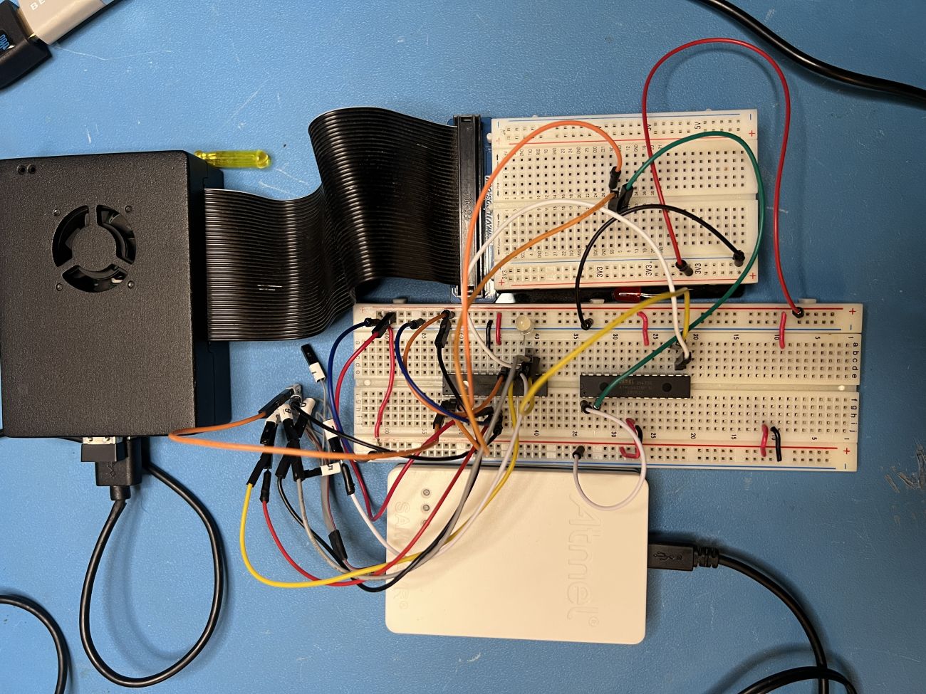 Figure 2: Hardware setup for Self-Organizing MCUs project using Atmega328Pchips