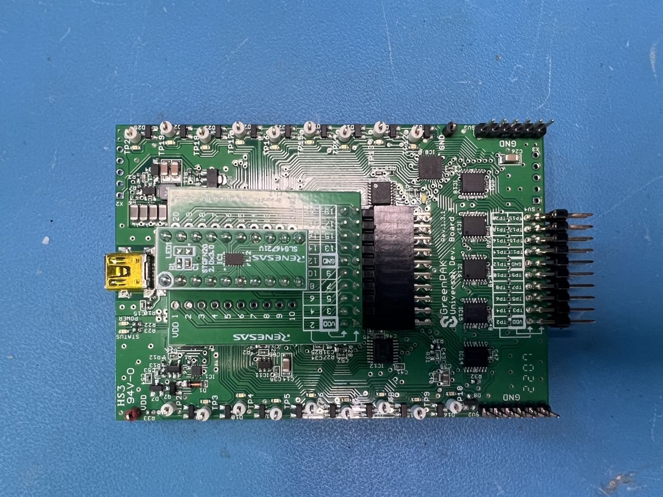 Figure 10: Assembly of GreenPAK evaluation kit
