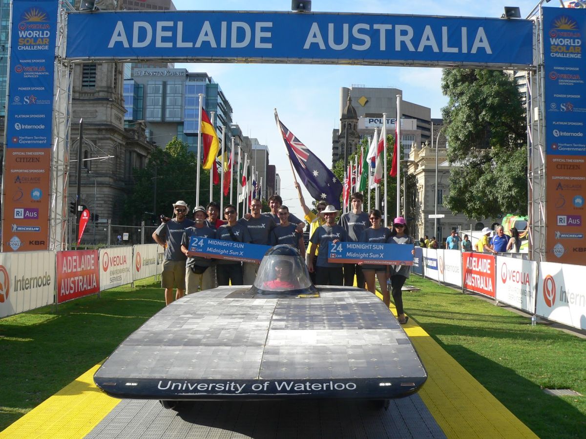 Solar Cars of the Future Pioneered by Midnight Sun Solar Engineering ...
