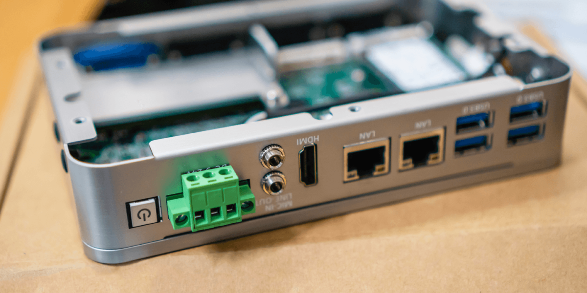 Do You Need an Analog Comparator in Your Embedded System? | Altium