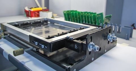 How to Choose the Correct Solder Mask Thickness and Type for Your PCB