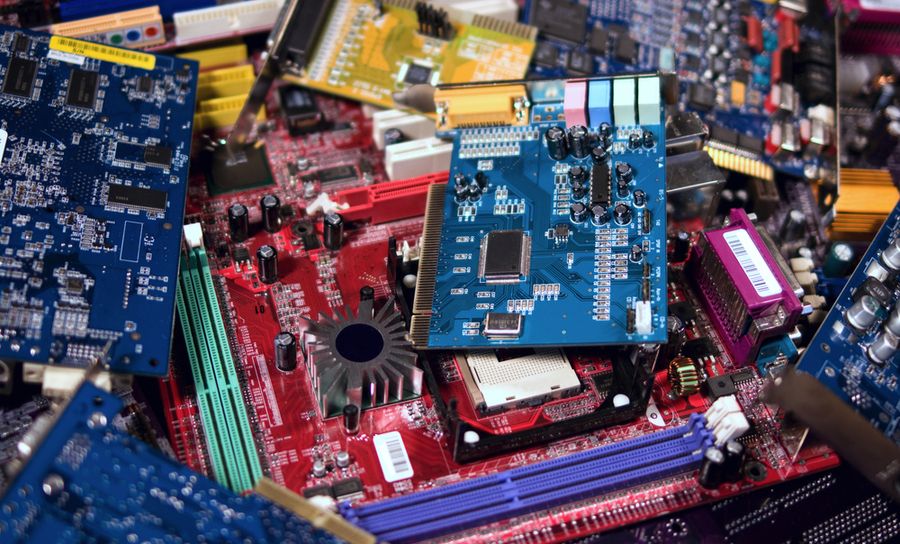 Altium Designerを使用した基板サイズ変更のレイアウトガイド