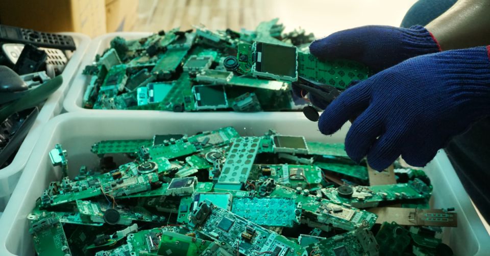 How Smart Sourcing Can Help Prevent E-Waste