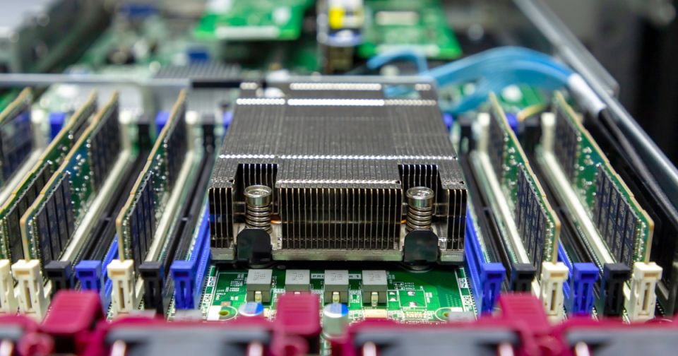 Power Distribution and Connector Misalignment Challenges in Multi-board PCB Systems