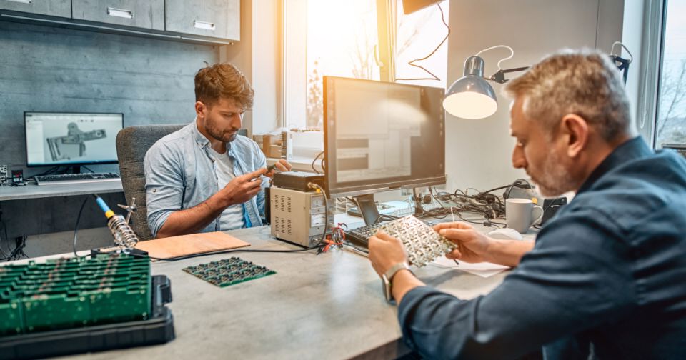 How to Reduce Electronic Component Procurement Risks