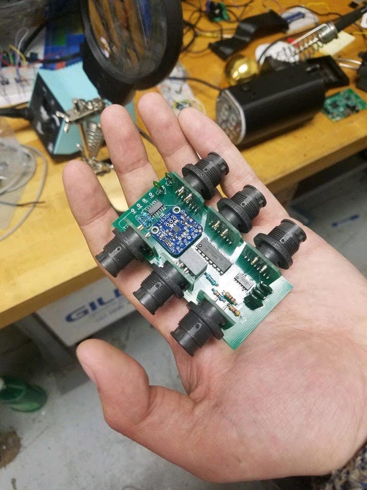 New Jersey Institute of Technologyのバハレーシングチームのメンバーたち