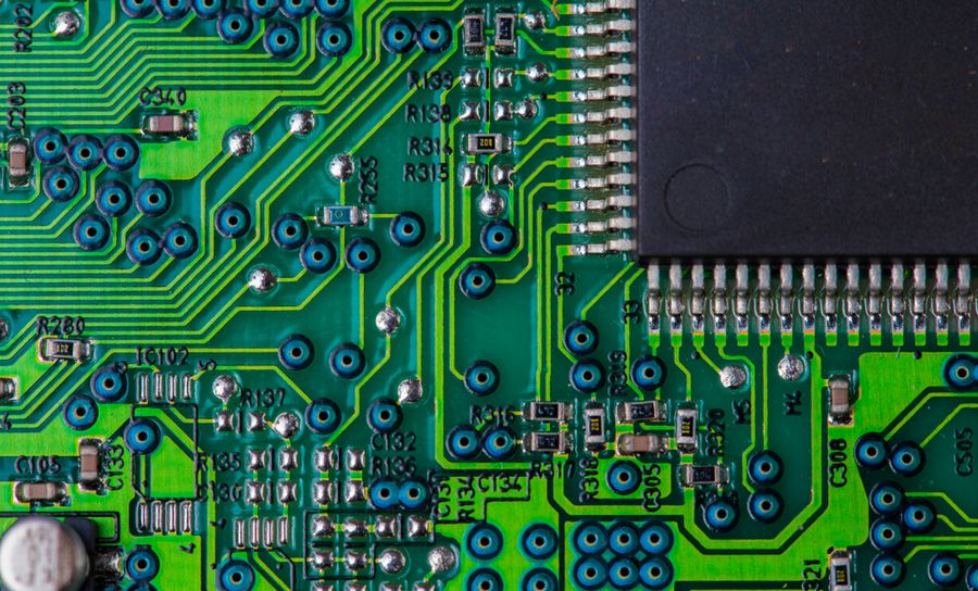 PCB Via Noise Coupling in Multilayer PCBs