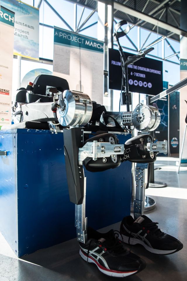Project March : un exosquelette créé par des étudiants de l'Université de technologie de Delft