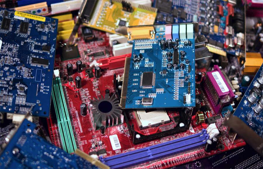 Schema guida per cambiare le dimensioni di una basetta in Altium Designer