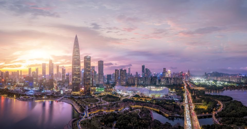 Shenzhen zmienia bieg: chińskie centrum elektroniki na nowo definiuje siebie w obliczu zawirowań handlowych