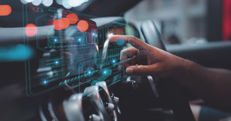 실리콘 드라이브: 마이크로프로세서가 자동차 아키텍처를 혁신하는 방법