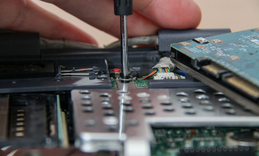 Using Cans for EMI Shielding on Your PCB