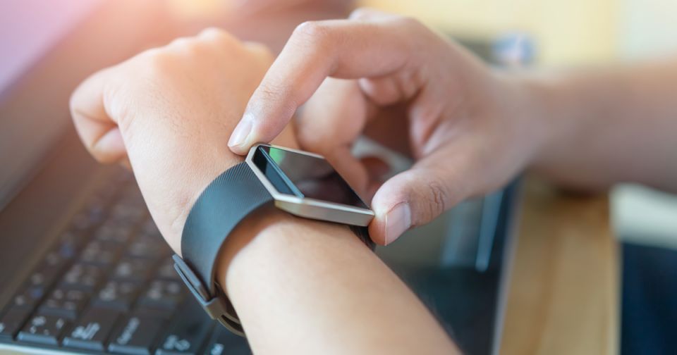 Wearable Devices Technology Bridging Function and Fashion