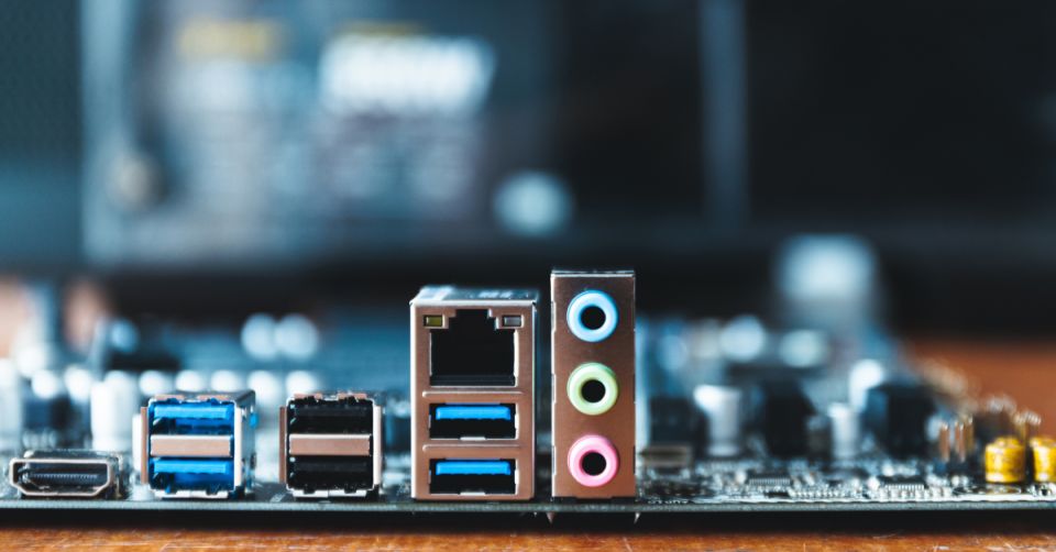 Cos'è una porta RJ45 su una PCB?