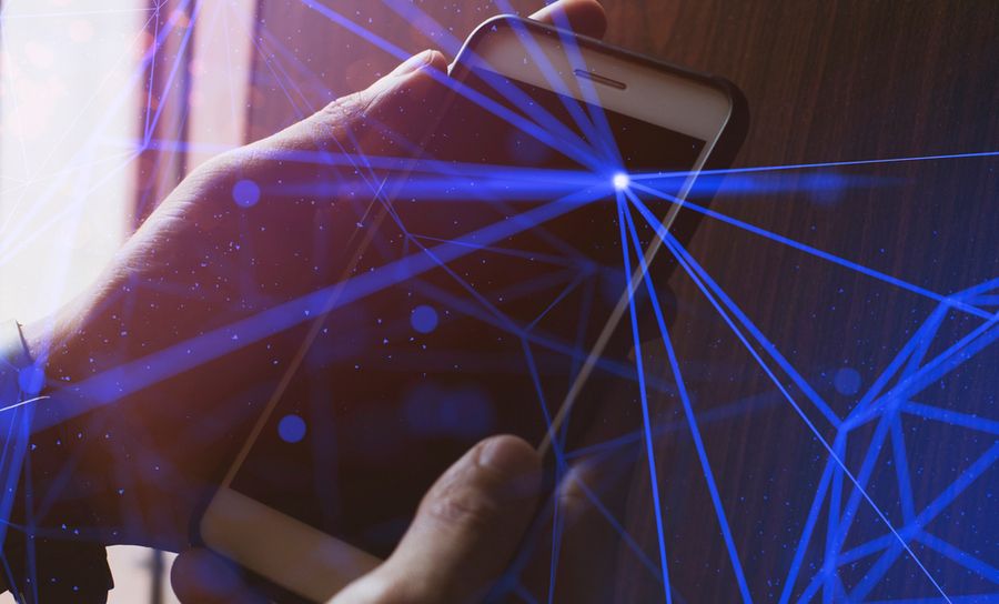 ¿Cuál es la diferencia entre velocidad de transmisión de datos y ancho de banda?