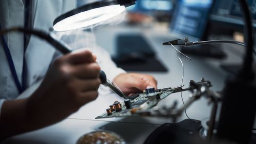 Các Linh Kiện Điện Tử Nào Có Thể Giảm Chi Phí PCB?