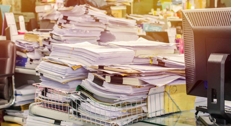 Wie Bauteilplatzierung und Routing Ihr PCB vor elektrostatischen Entladungen schützen